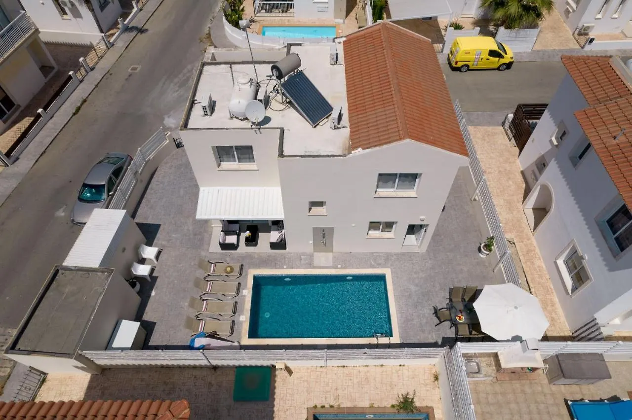 Dafni Villa Ekaterina 3 Bdrm Protaras