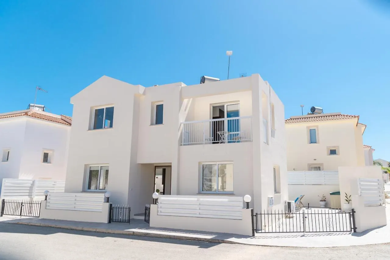Dafni Villa Ekaterina 3 Bdrm Protaras Cypr