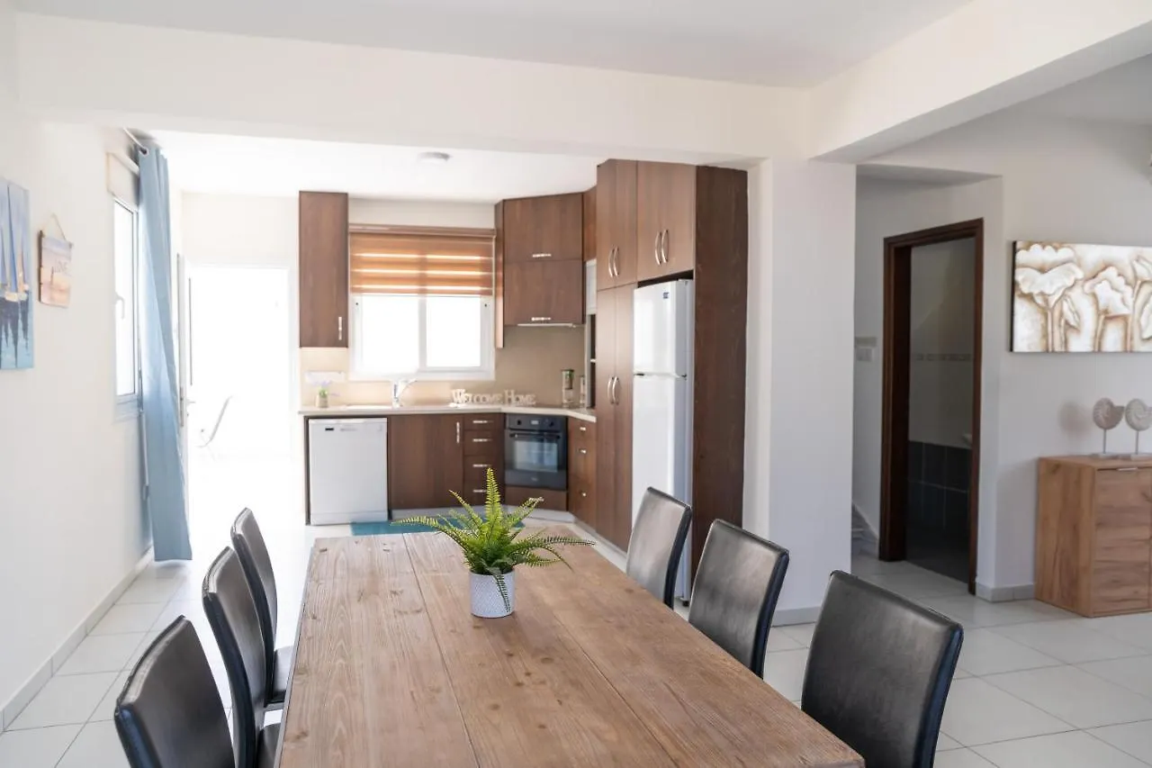 Dafni Villa Ekaterina 3 Bdrm Protaras