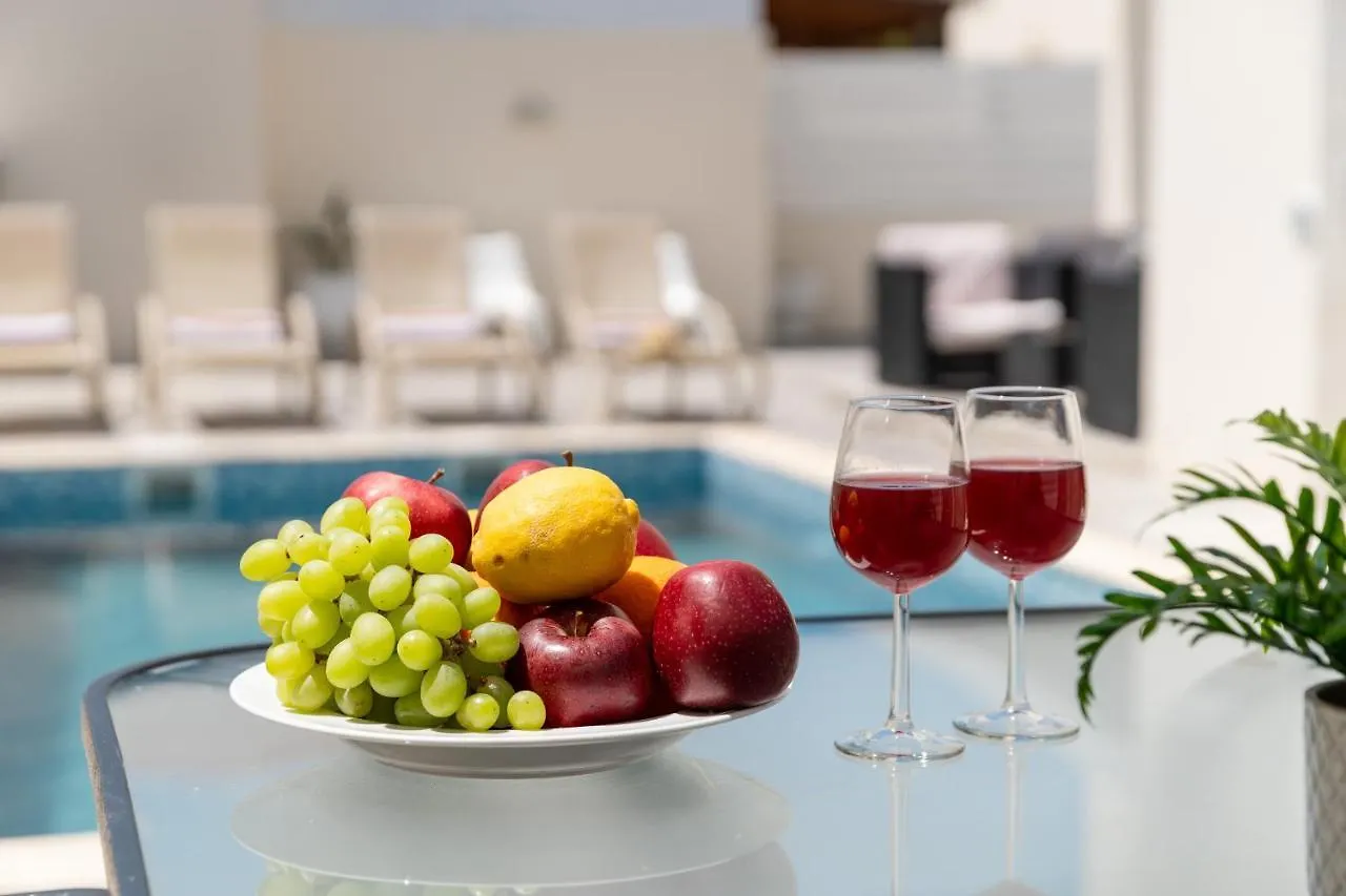 Dafni Villa Ekaterina 3 Bdrm Protaras
