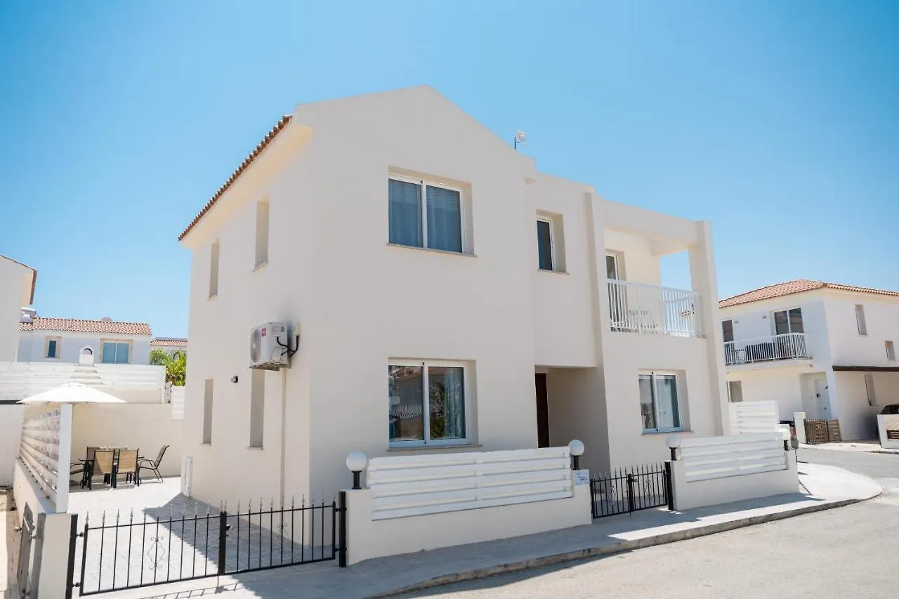 Dafni Villa Ekaterina 3 Bdrm Protaras Cypr